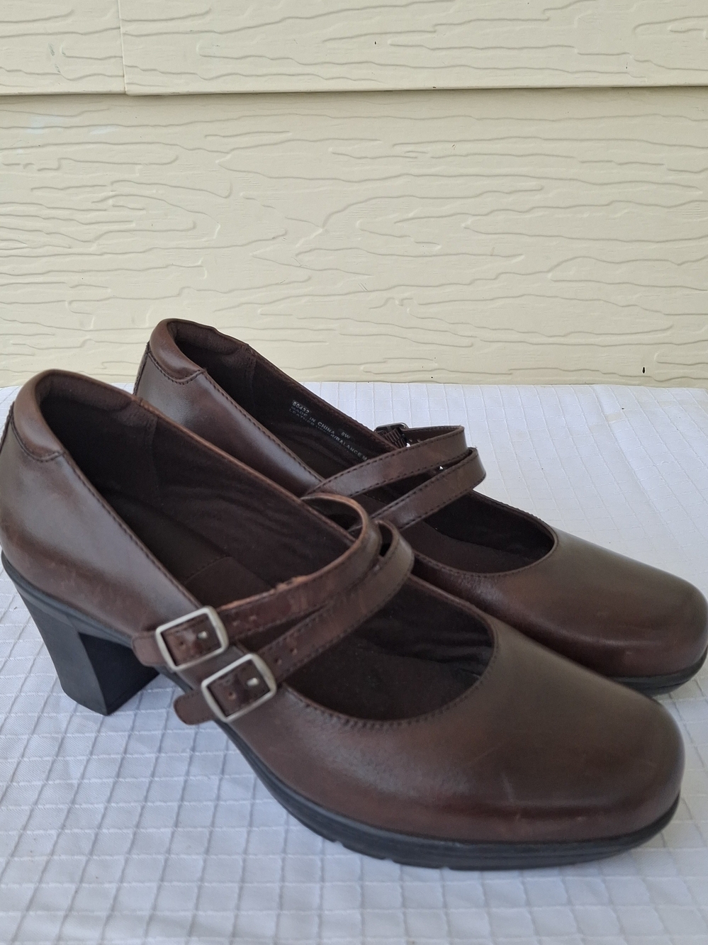 Clarks Bendables Raisin Brown Leather Mary Jane Heels Shoes 8 W Wide